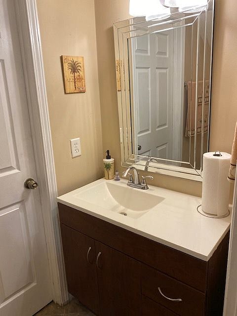 Powder Room.