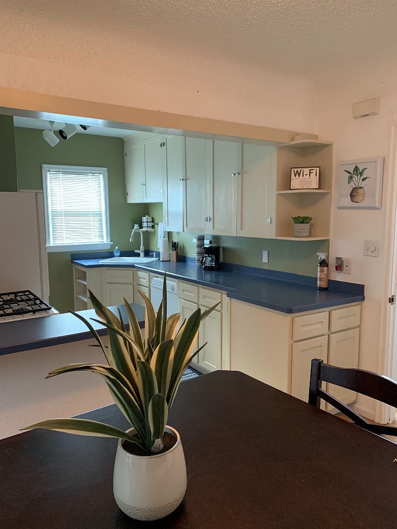 Furnished Finder property 275447_1 photo 9