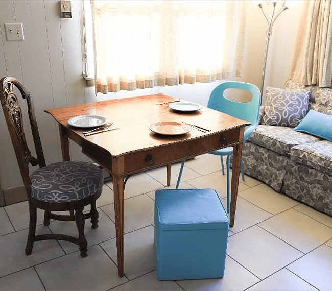 Expandable Dining Area