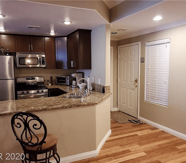 Furnished Finder property 275873_1 photo 3