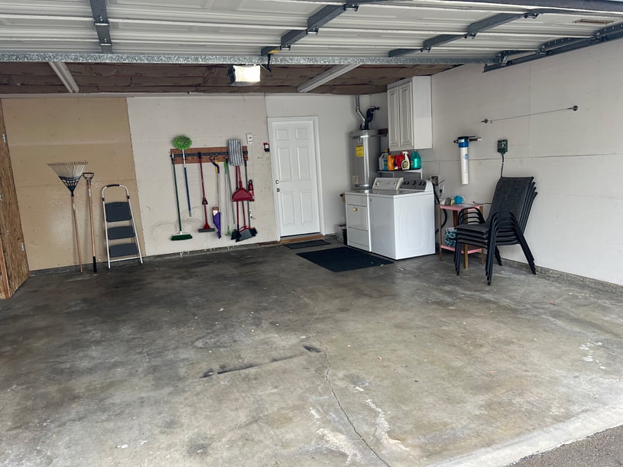 Garage with washer and dryer