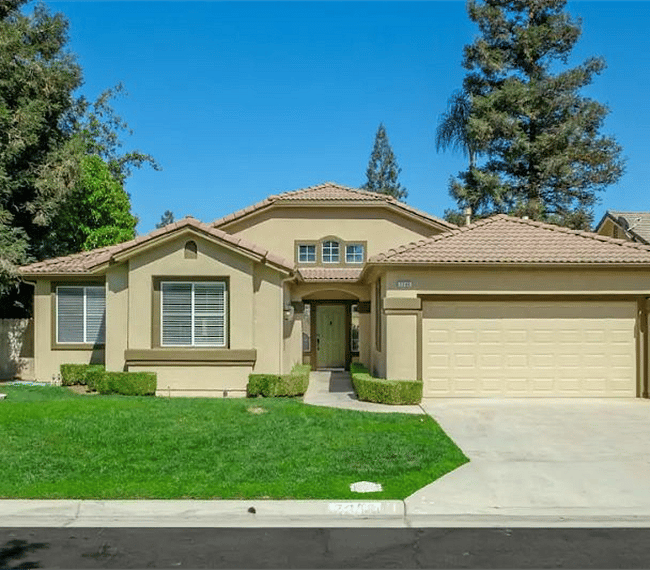 Lovely & Charming Home
