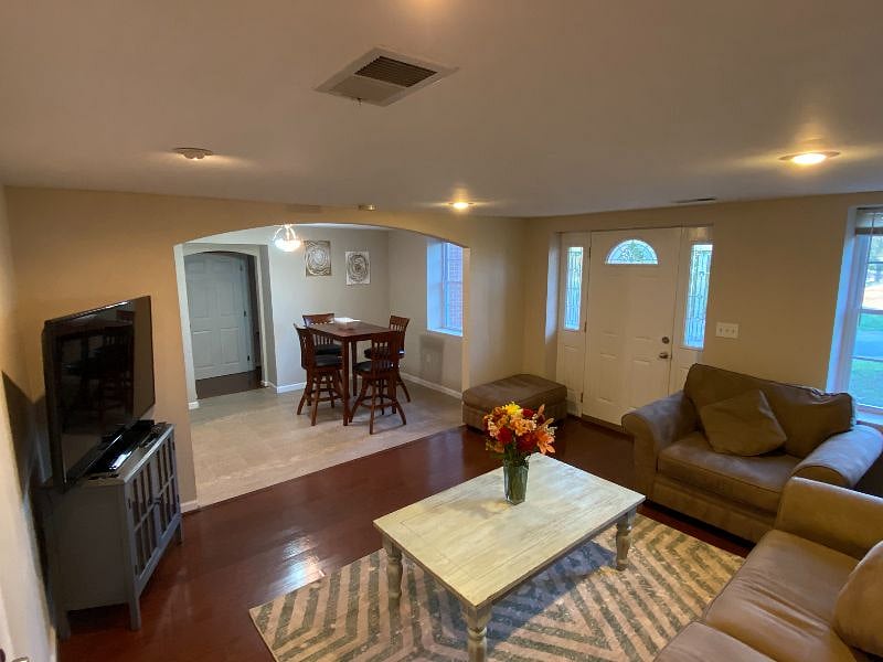 Furnished Finder property 276161_1 photo 1