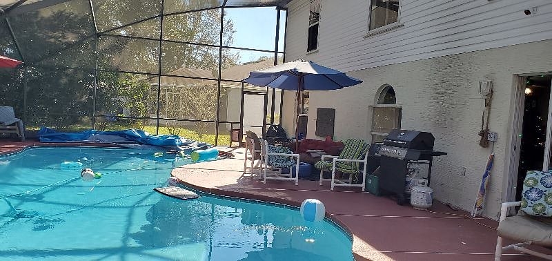 Our large 1800 sf pool area has cushioned seating for 20, large pool, hot tub and is a great place to relax or work.