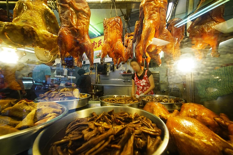 The fabulous restaurants of Chinatown are only 3 blocks away.