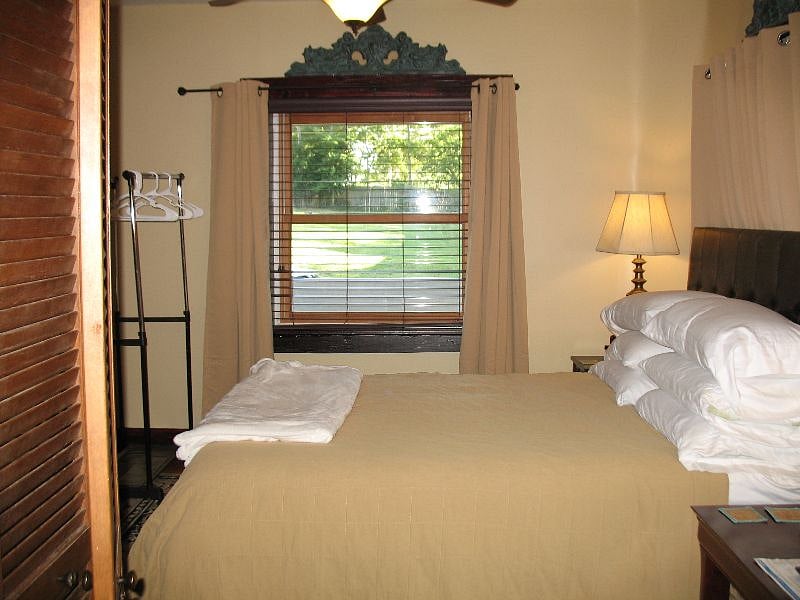 Furnished Finder property 276390_4 photo 3