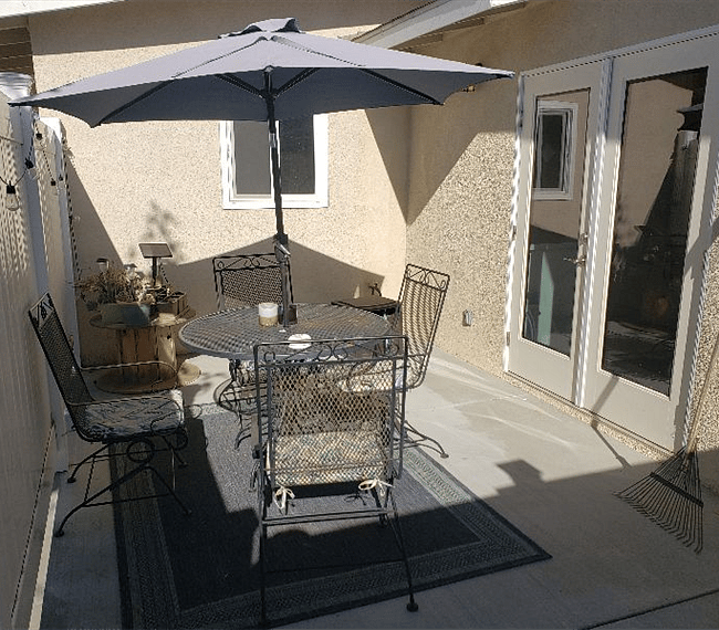 Seating area