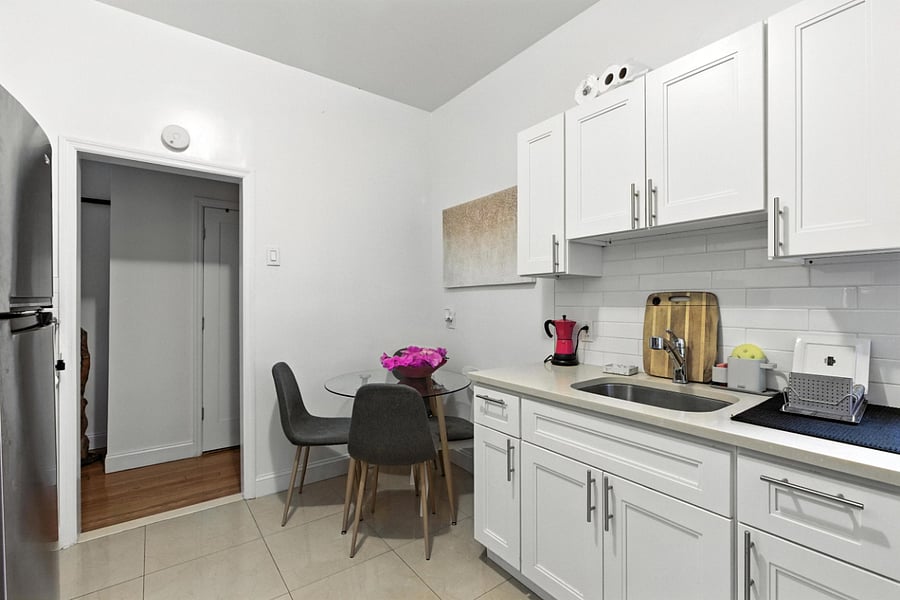 Fully stocked kitchen with all the cooking amenities you need, stove, oven, fridge, cookware, flatware, blender, toaster, coffee maker etc.