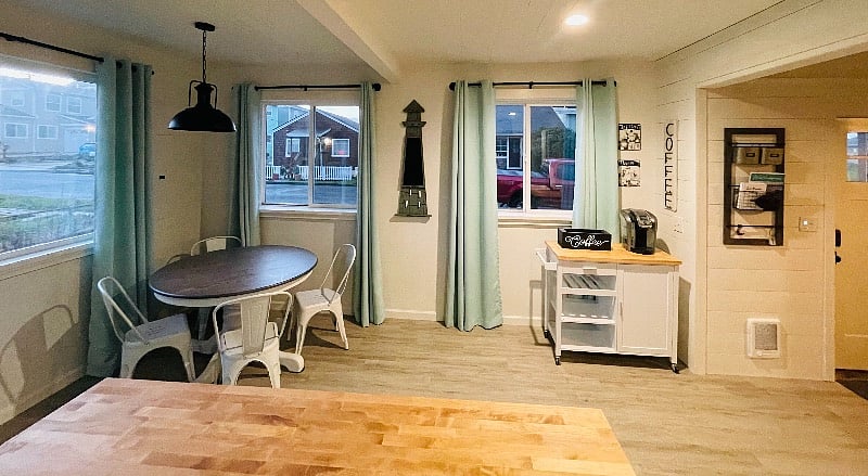 Dining area and coffee cart.