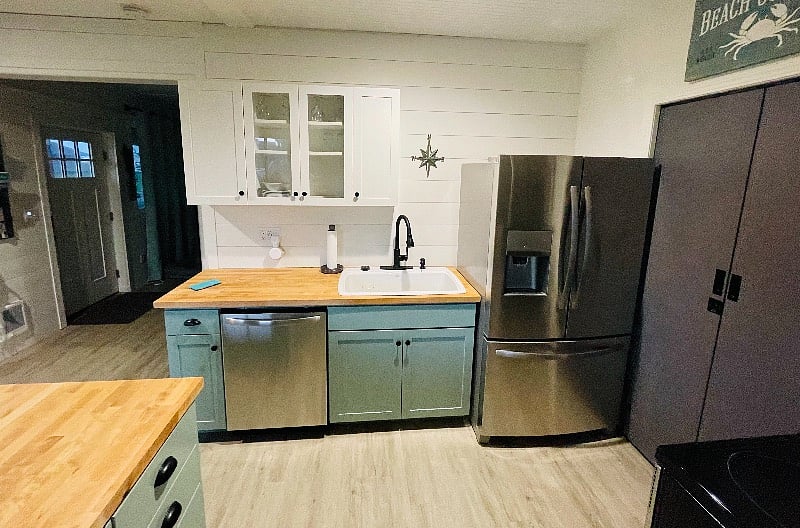 The kitchen is fully equipped with all items you need to make yourself at home.