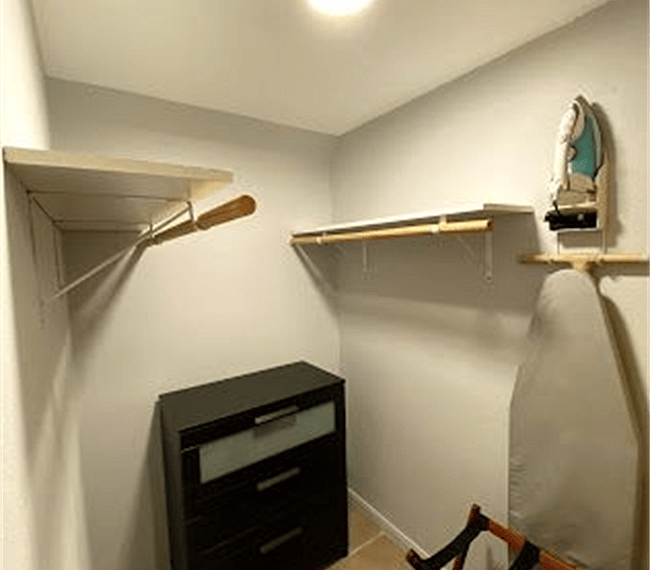 Walk-in closet