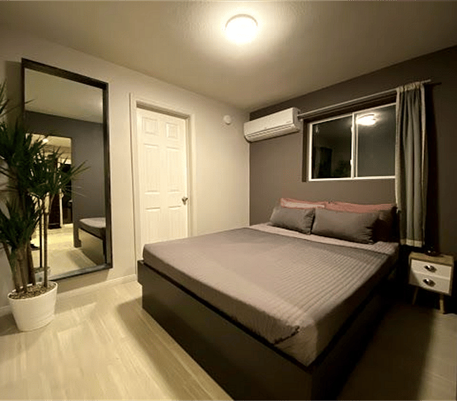 Queen size ensuite bedroom.