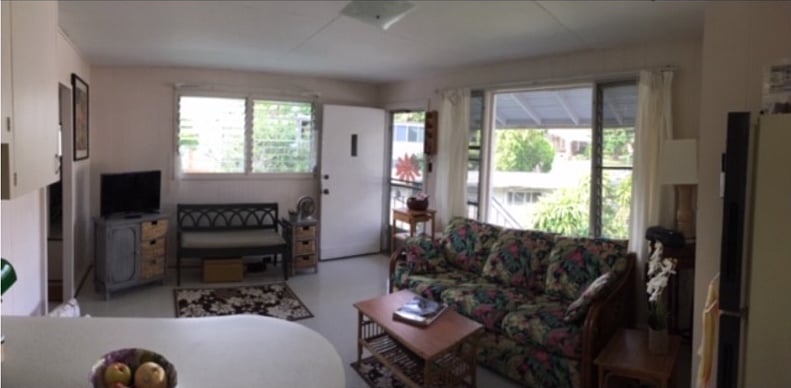 from kitchen looking to entry 
