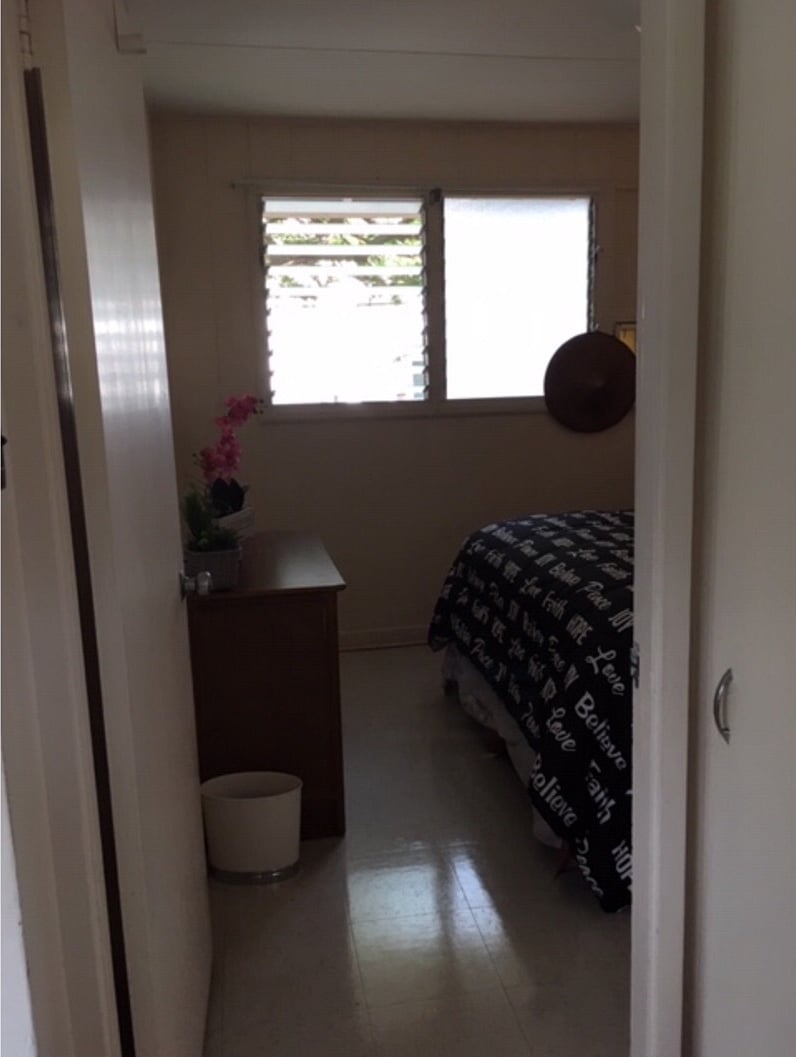 Bedroom entry 