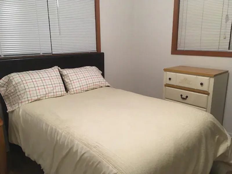 Full Size bed in Small room 11 x 13.
Flannel Sheets in Winter.