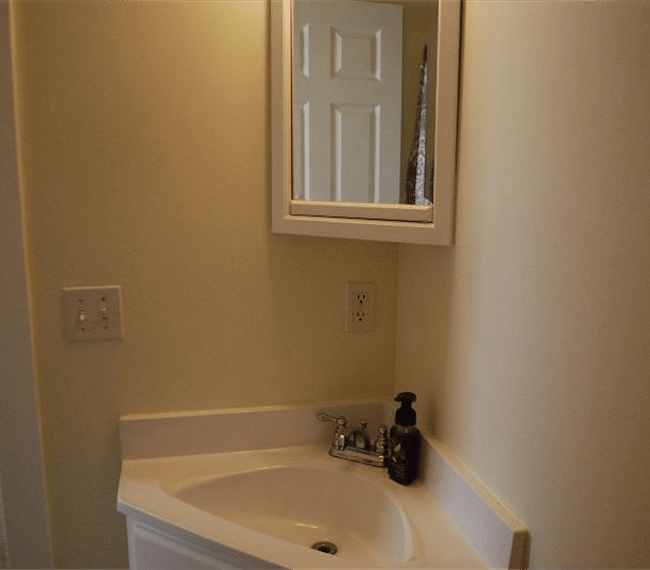 Unit C Bath 2nd view