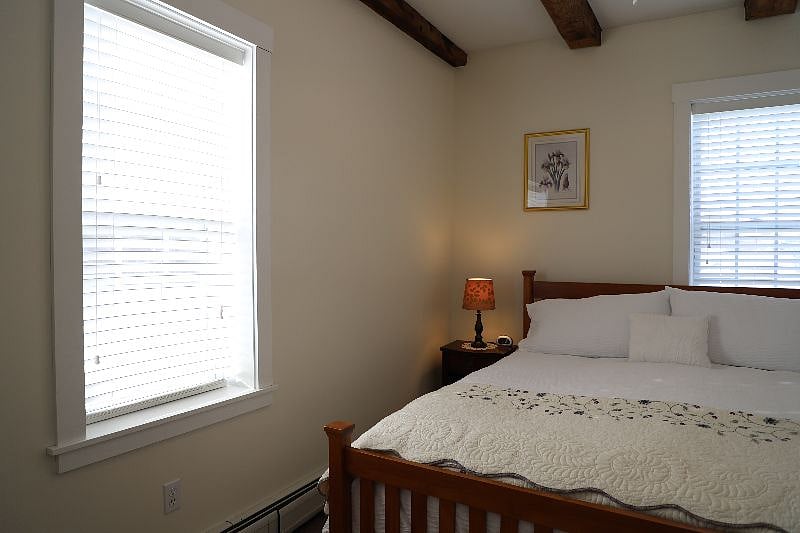 Unit C King Size with window on the left