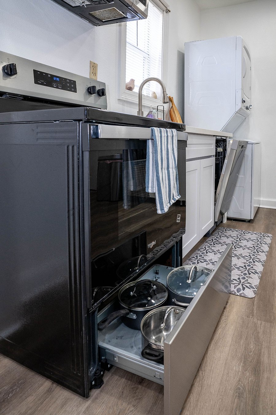 Electric Oven.