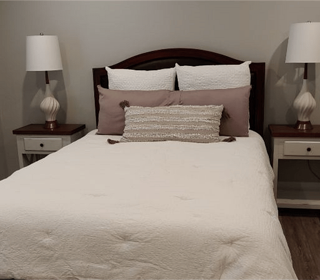 Queen bed