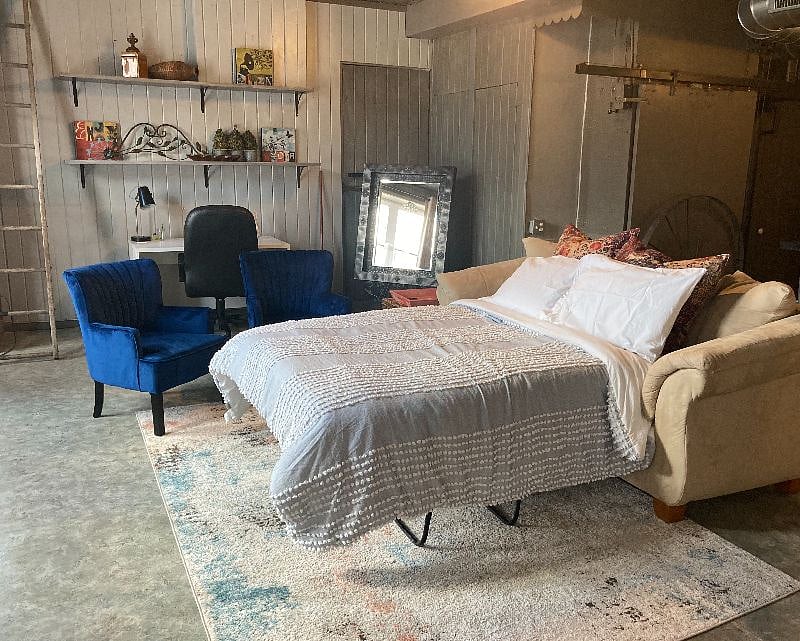 optional pull out bed