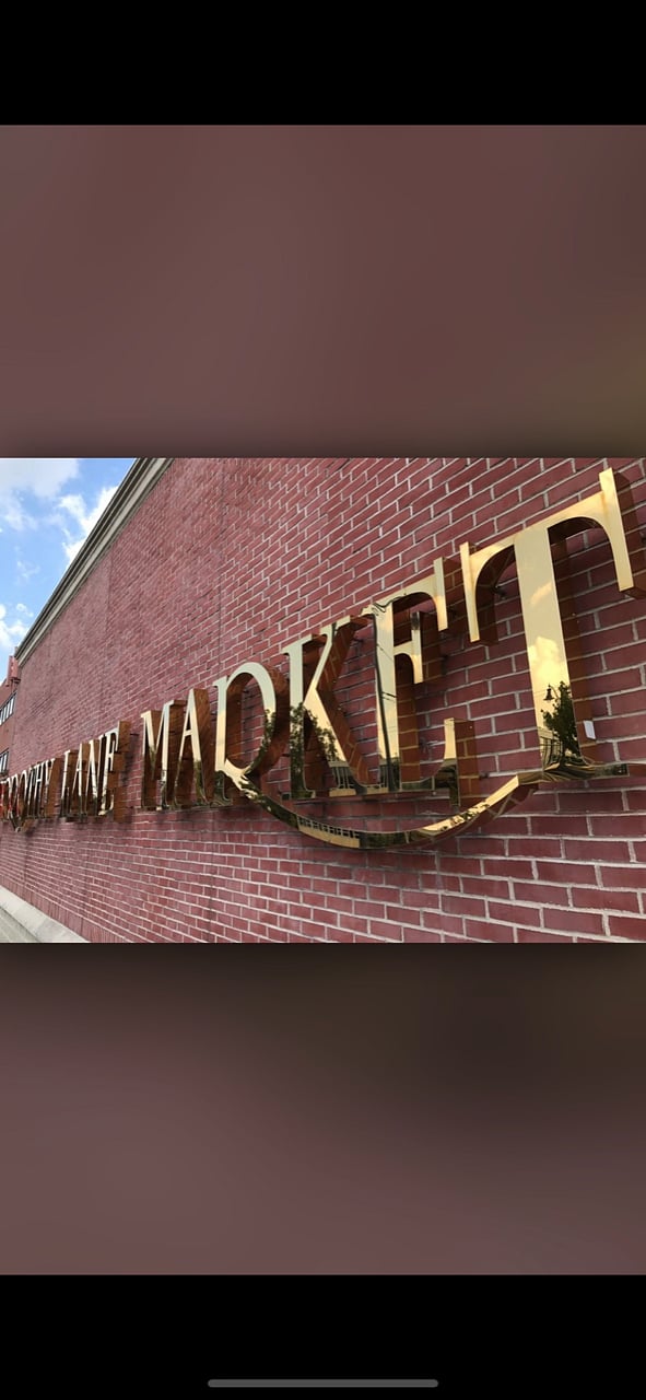Dayton's local gourmet, locally sourced, award-winning grocer...DLM!  Get yourself a "killer brownie" or some "Pine Club pasta salad."  They have fresh sushi and a coffee bar...ooh la la!