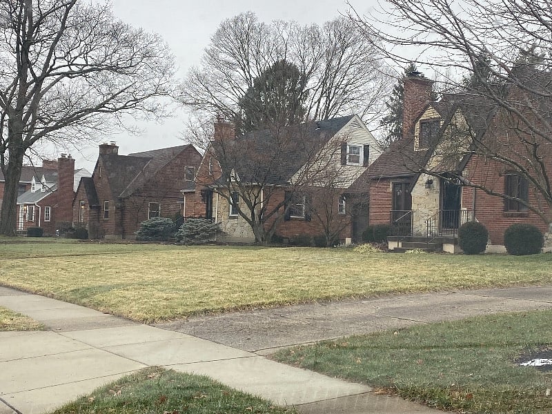 Wonderful West Kettering neighborhood adjoins to Oakwood - great walking/jogging/biking community!