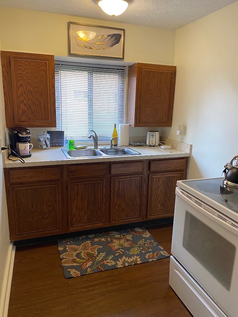 Larger one bed kitchen