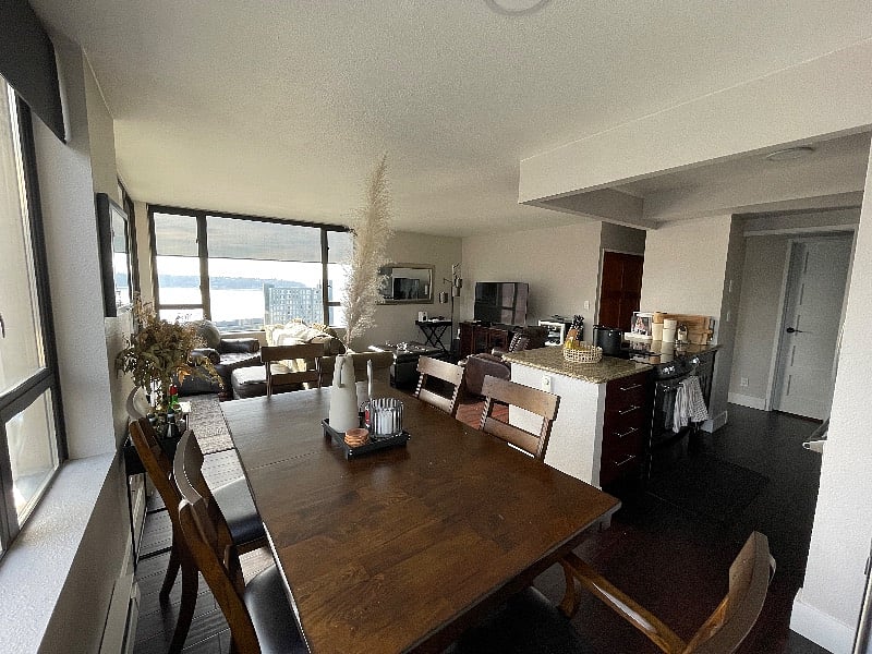 Living and dining area