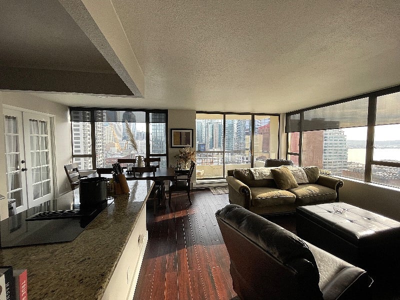 Living and dining area