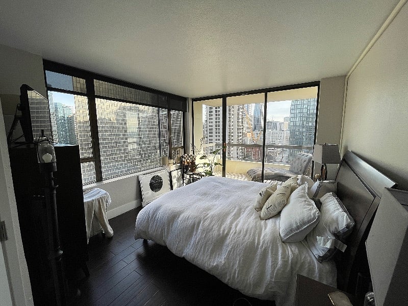 Bedroom #1 (Master's)