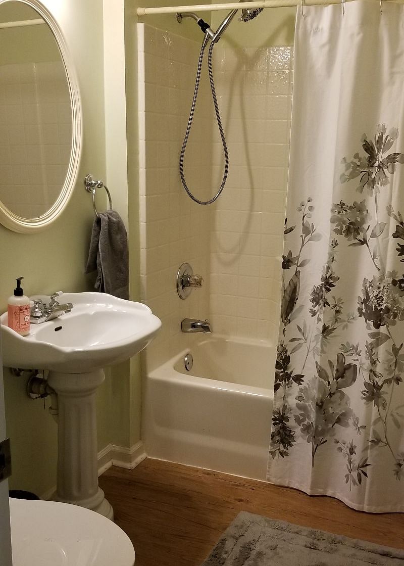 Bathroom With Full Size Tub