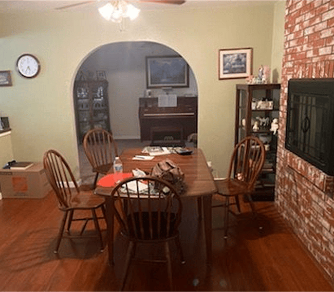 Spacious open dining