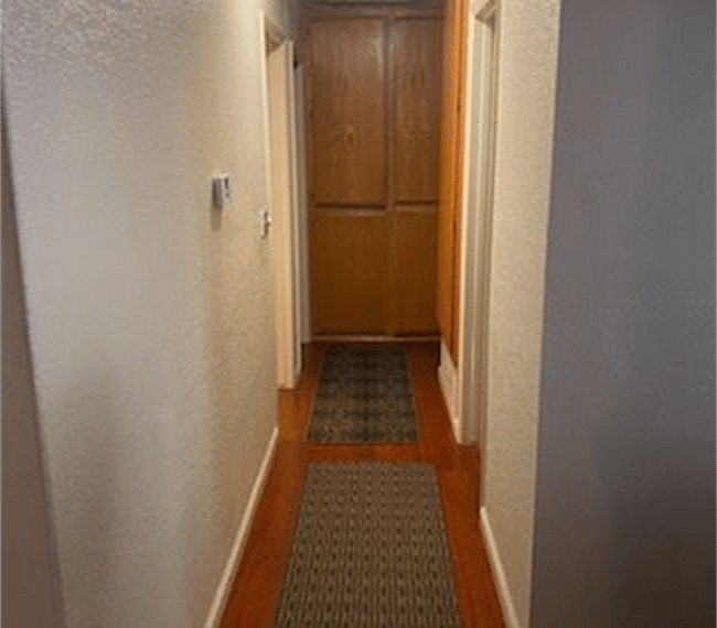 Hallway to the bedroom