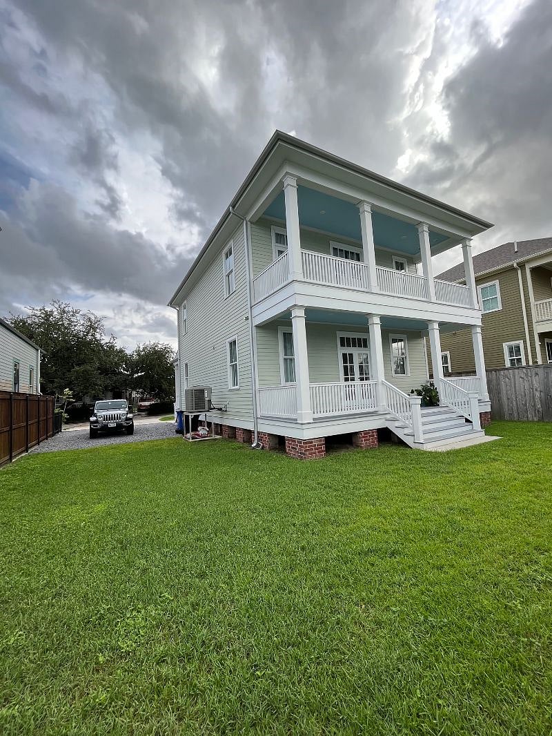 Off street parking back verandas 