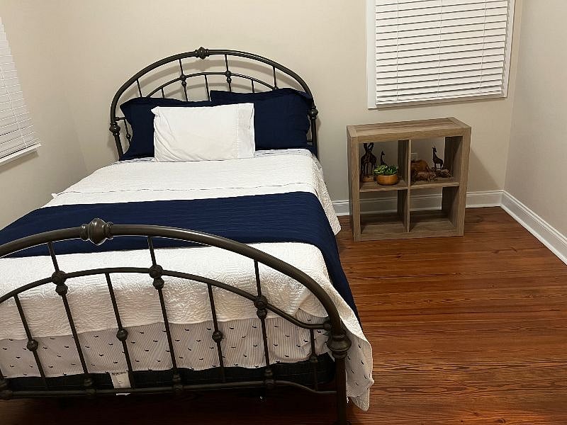 Upstairs bedroom 2
