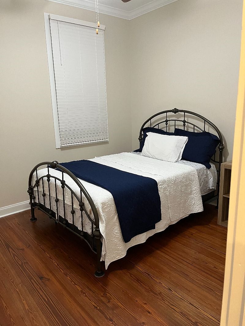 Upstairs bedroom 2