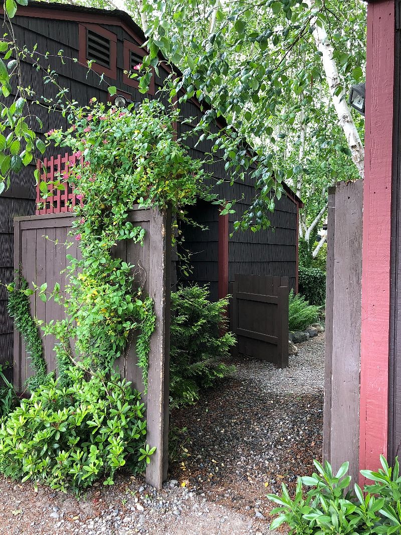 Private entrance to yard and studio