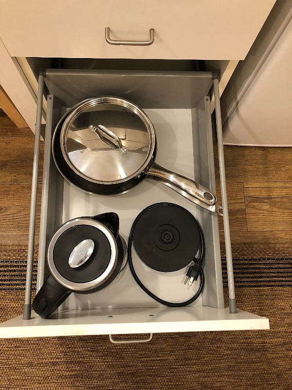 Induction cookware and electric tea kettle