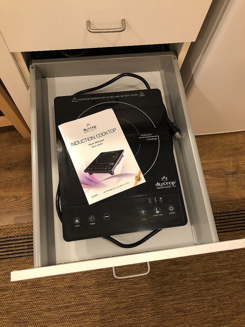 Induction cooktop