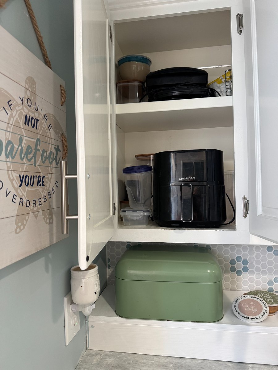 Dishes, pots and pans, air fryer, crock pot, juicer, rice cooker and more