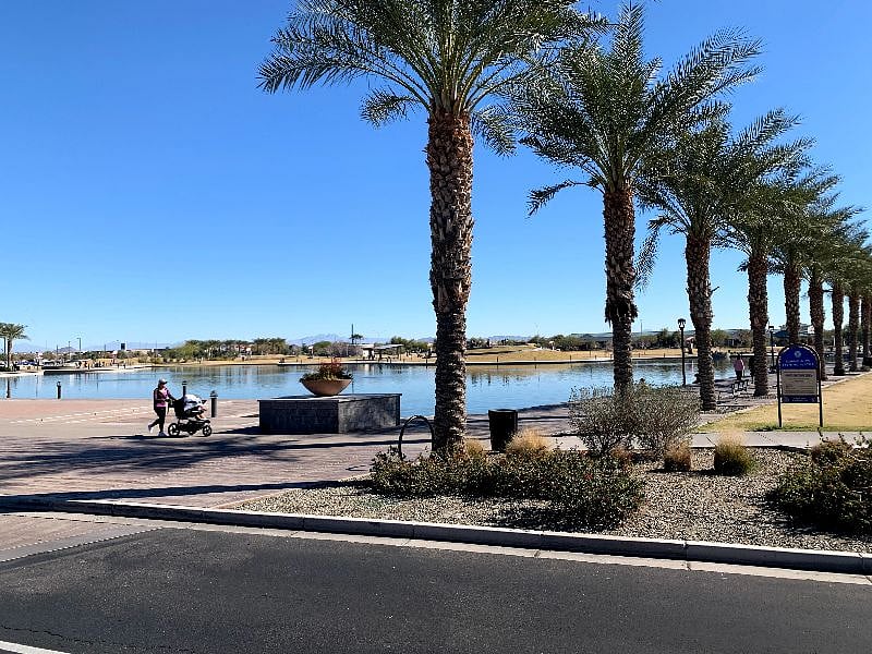 Mesa River View Park within walking distance from the property.