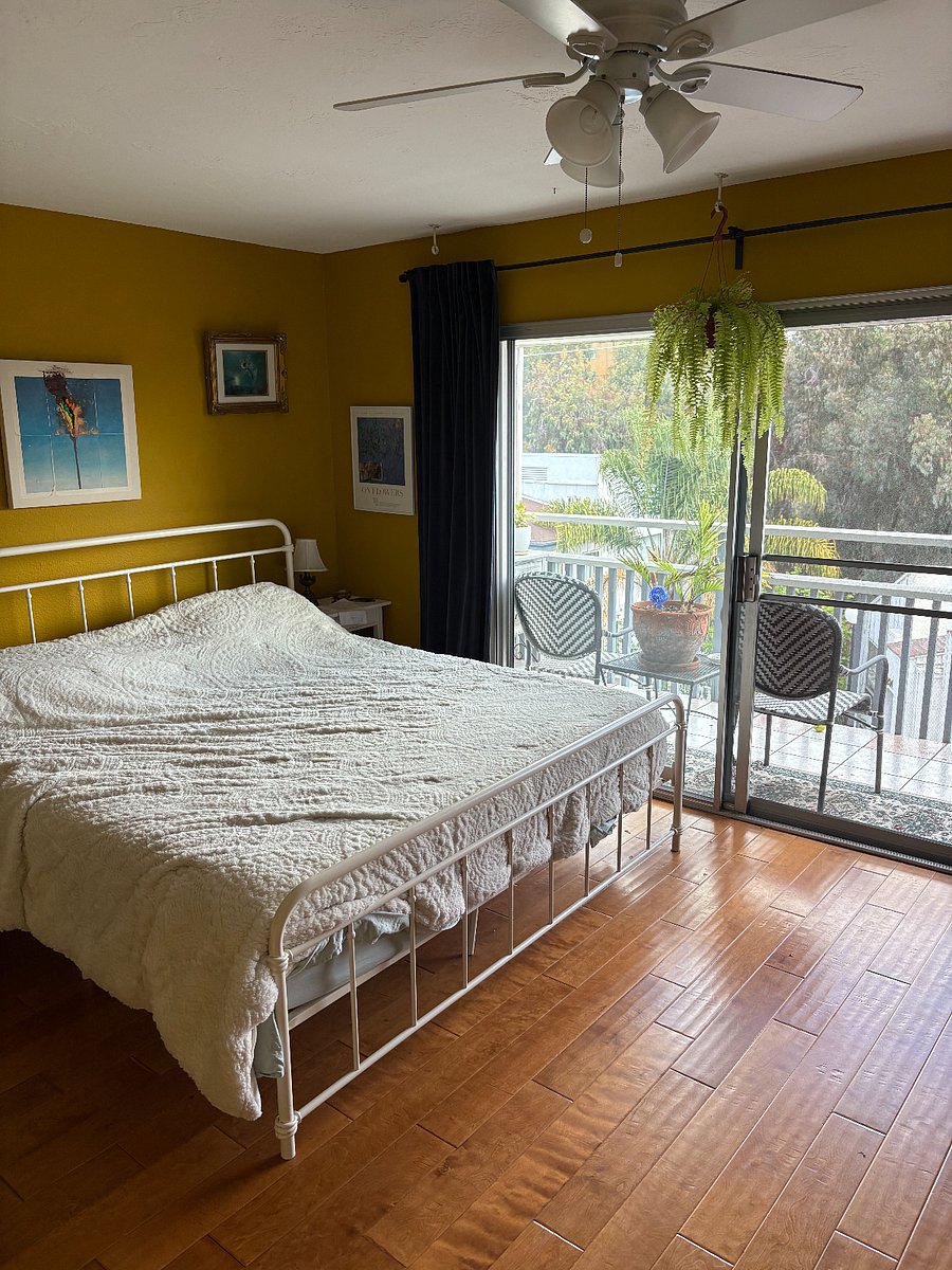 Front bedroom with king bed