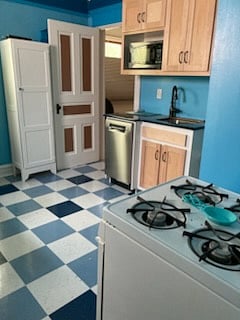 Furnished Finder property 281286_2 photo 7