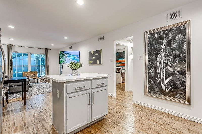 Island kitchen