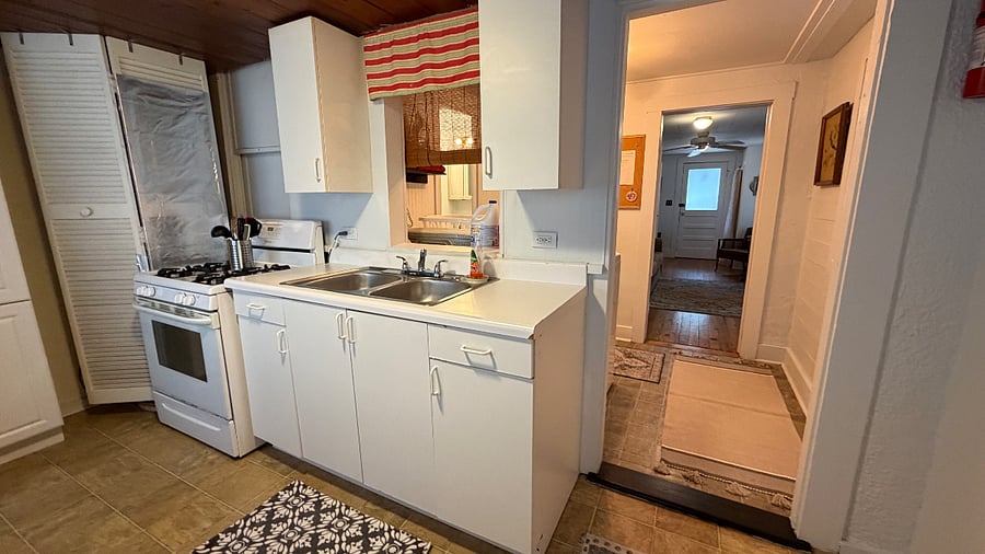 Gas stove