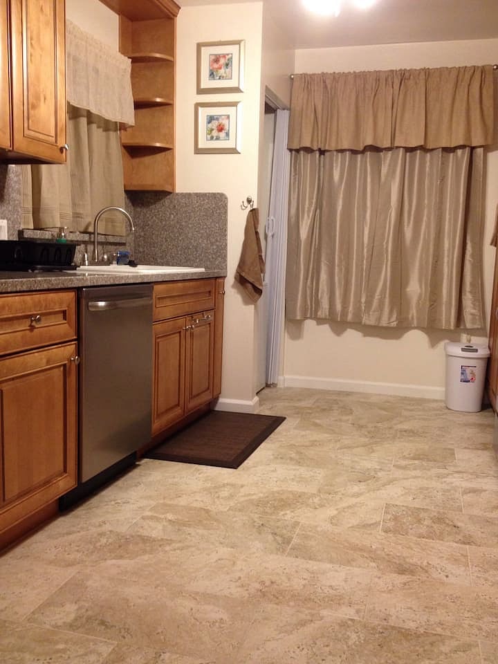 Furnished Finder property 281852_1 photo 10