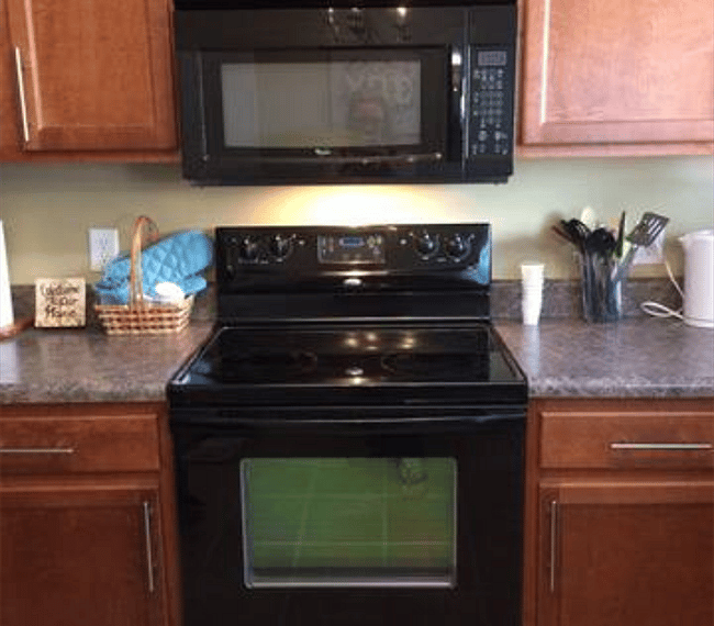Stove with oven