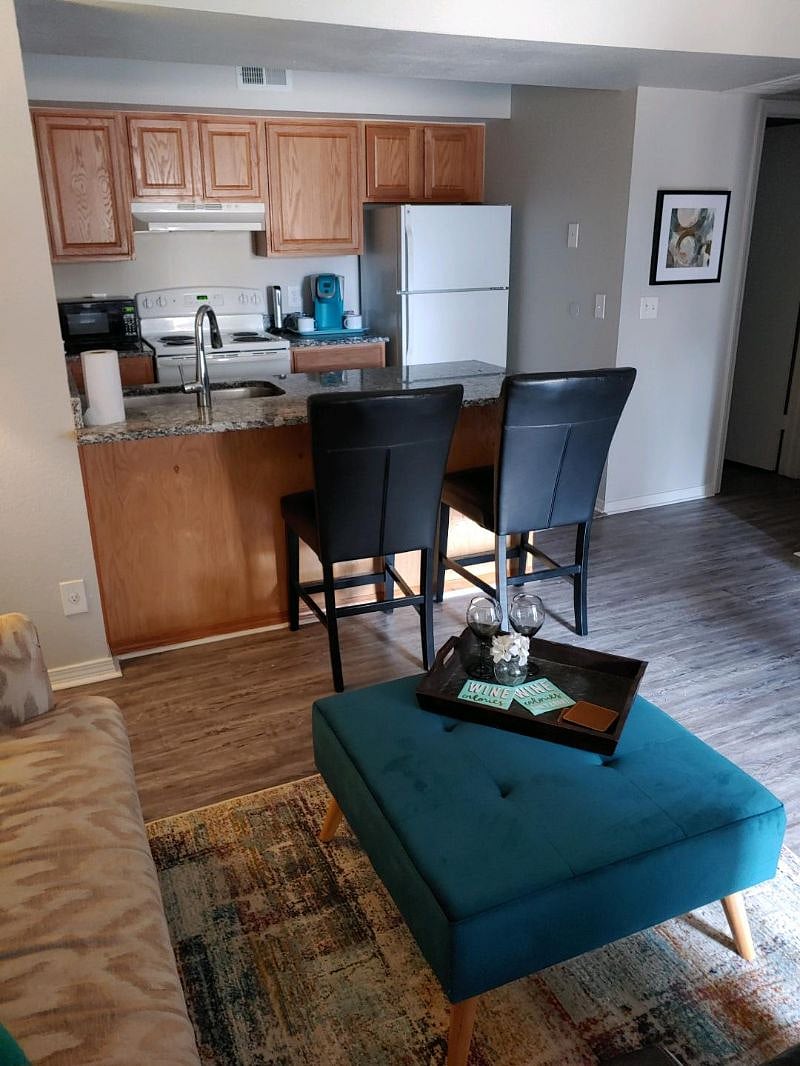 Furnished Finder property 282082_1 photo 2
