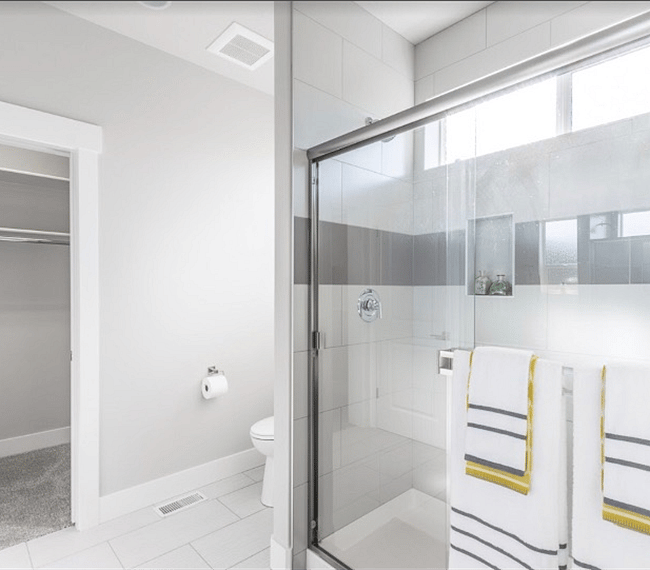 Luxury Guest En-Suite/Walk-In Shower