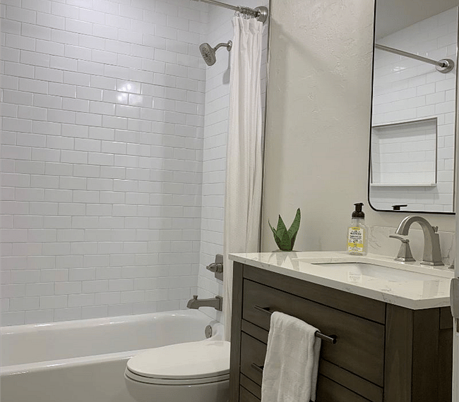 Hall Bath 1